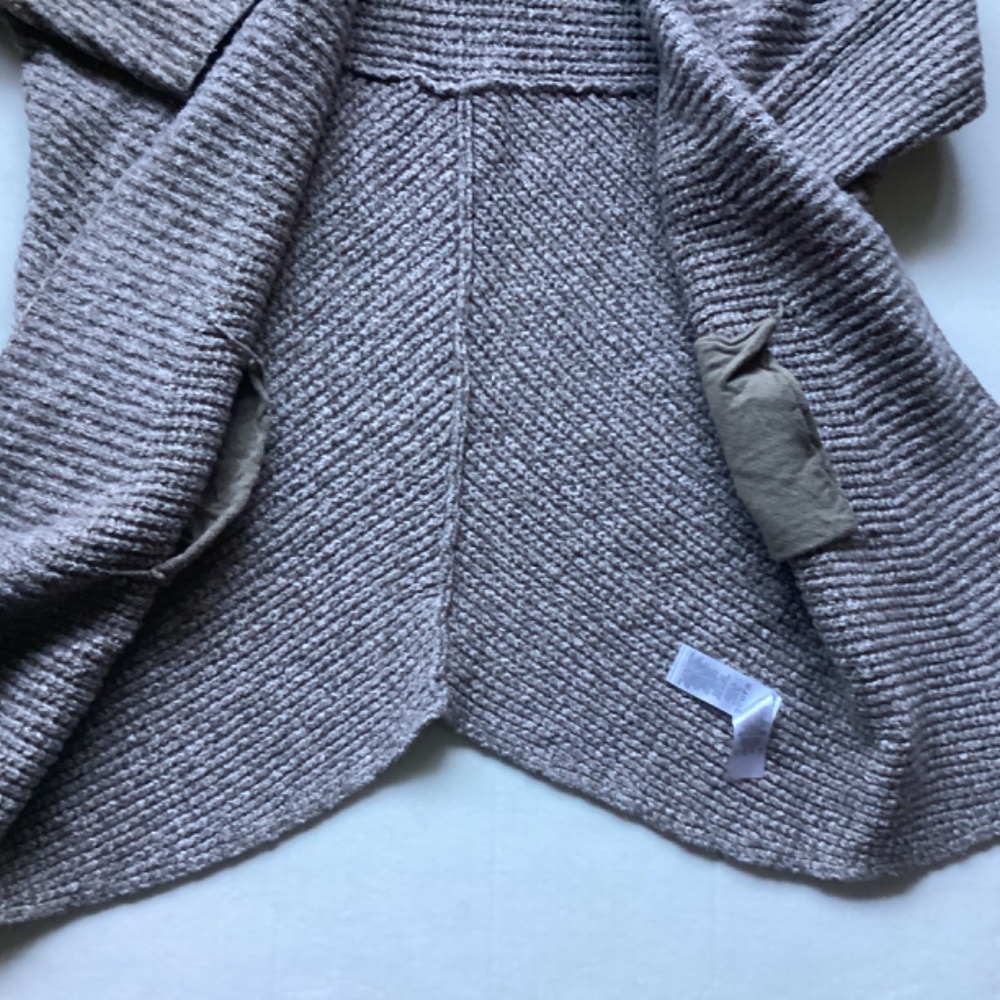 ruby moon sweater small - Picture 3 of 5